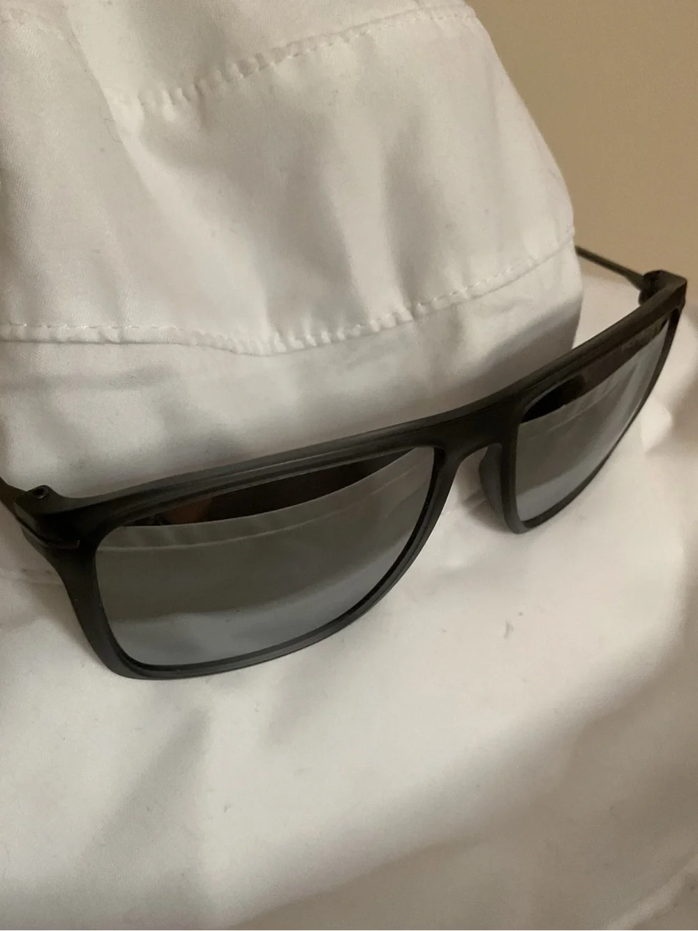 Porches Designed Black Polarized Men's Sunglasses - Classic Full Frame. One size